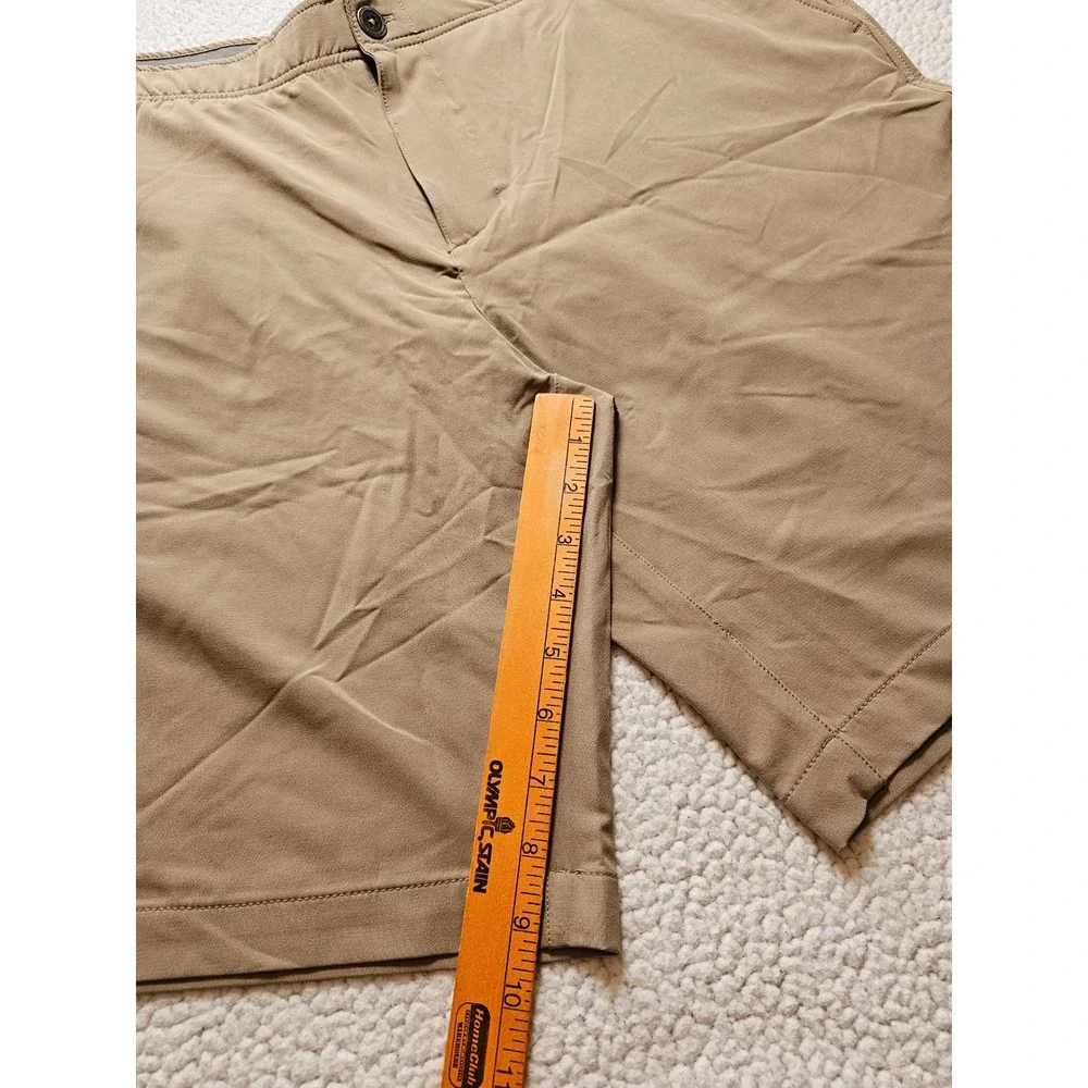 Arctic Cool Mens Tan Khaki Instant Cooling Performance Golf Shorts Size 38